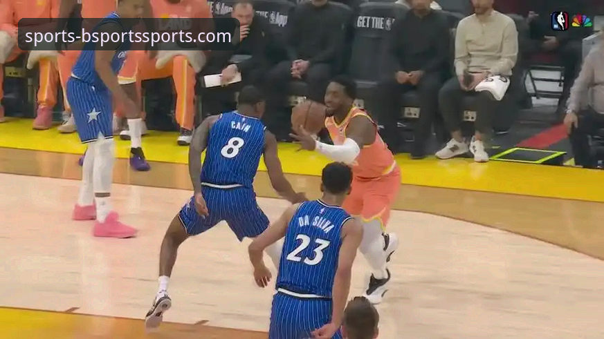 米切尔42分率骑士险胜魔术：一次流畅的b体育赛事直播对比体验